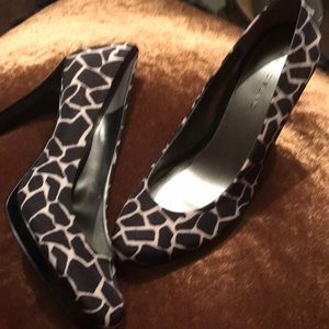 Bandolino Brown and Tan Heels